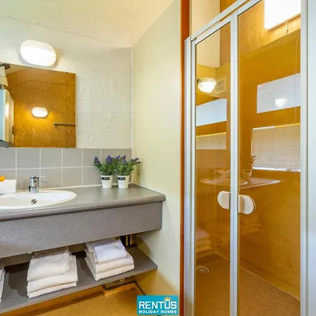 Zeeanemoon - For 6 Persons *